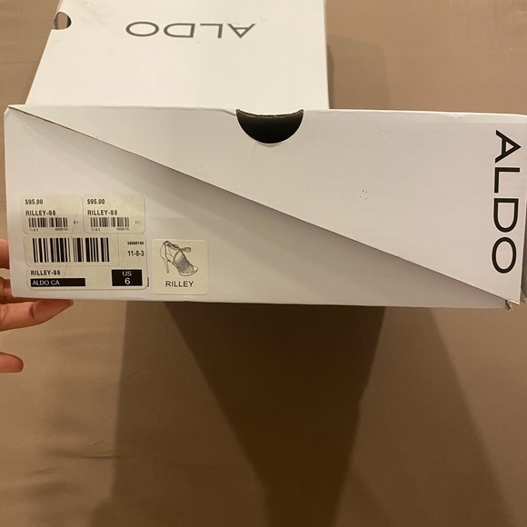 New never worn, box is included smoke free home - Picture 7 of 7